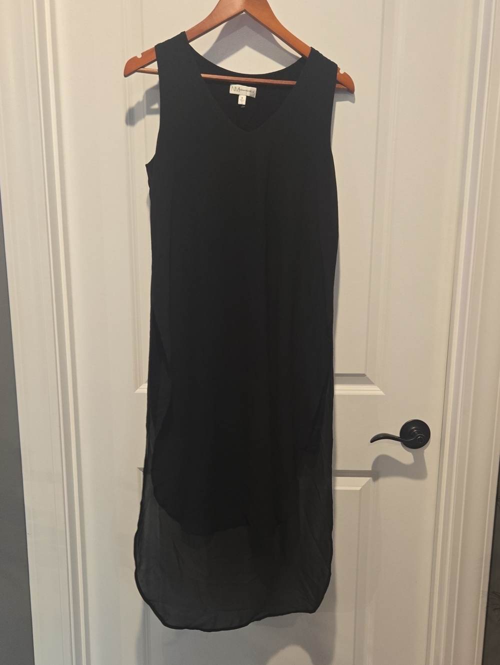 Neiman Marcus Black Sleeveless V-Neck Chiffon Maxi Dress